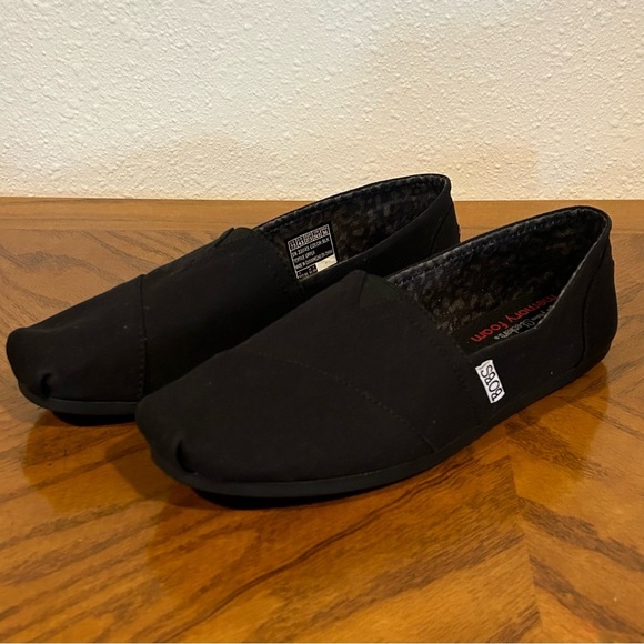 BOBS from Skechers Black Loafers Slip-Ons Size 7.5 - Picture 1 of 4